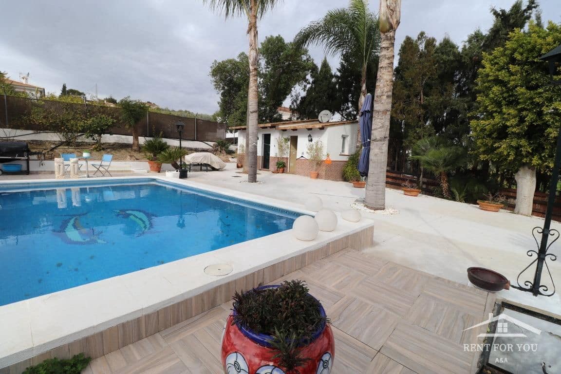 2 slaapkamer Villa te huur in Alhaurin el Grande met zwembad garage - € 1.700 (Ref: 7393919)