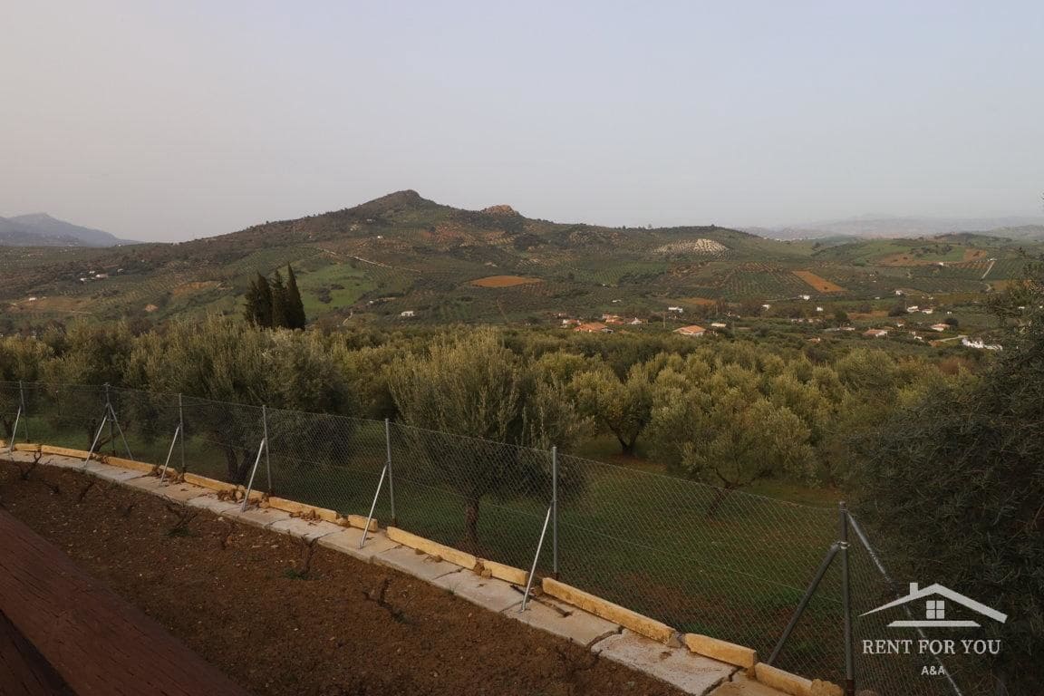 3 Zimmer Villa zu vermieten in Coin mit Pool Garage - 1.300 € (Ref: 7404430)