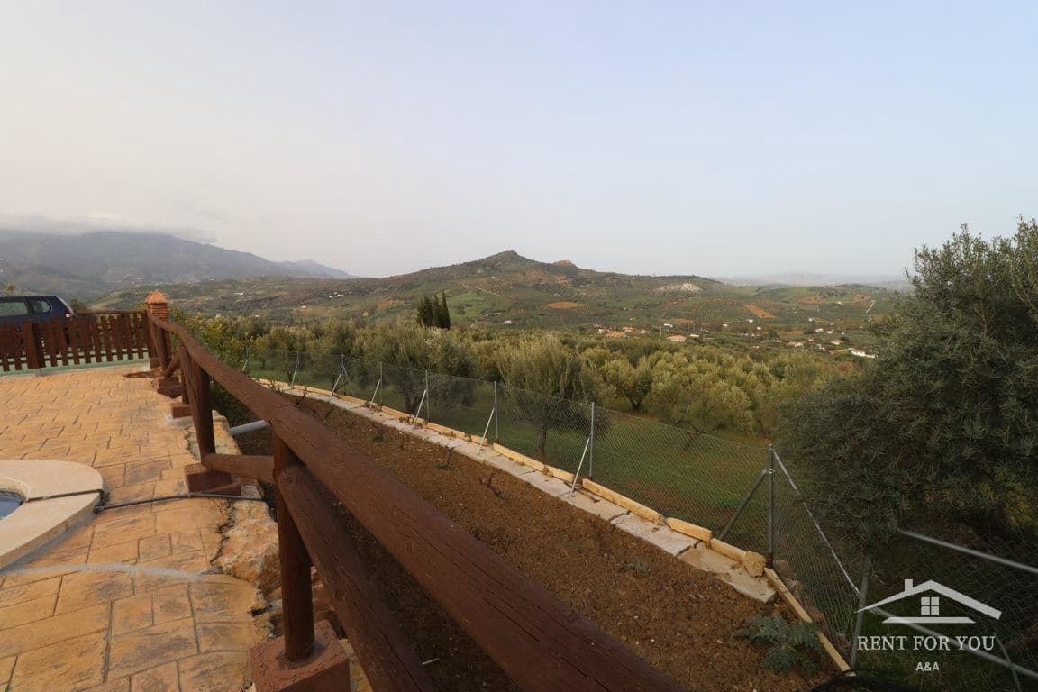 3 Zimmer Villa zu vermieten in Coin mit Pool Garage - 1.300 € (Ref: 7404430)