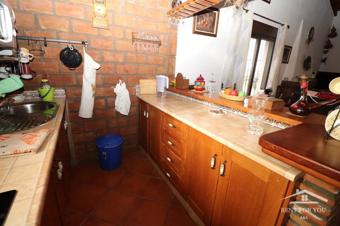 3 Zimmer Villa zu vermieten in Coin mit Pool Garage - 1.300 € (Ref: 7404430)