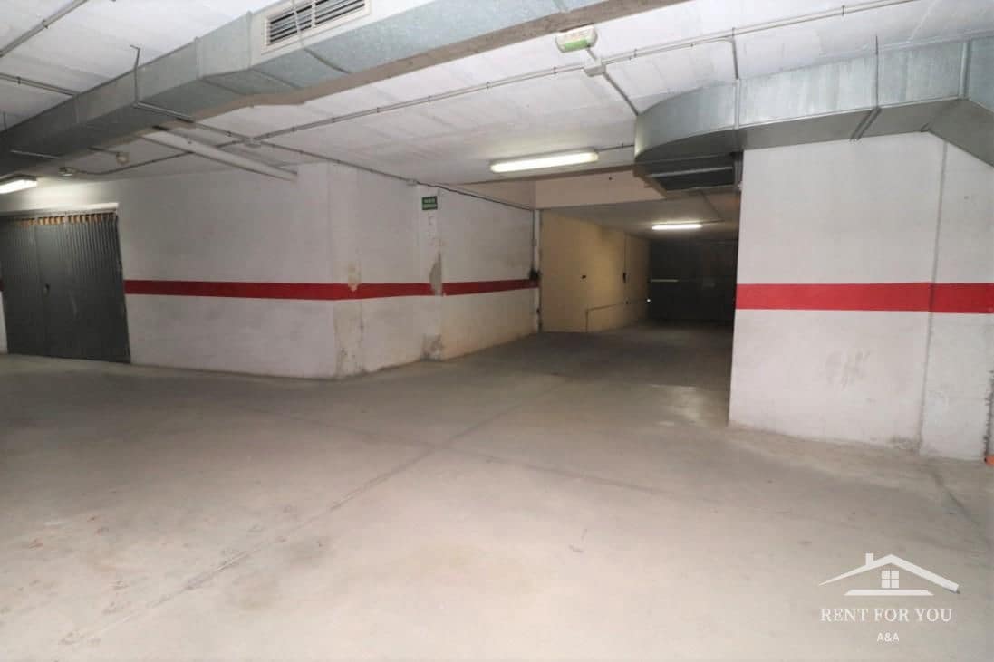 4 soverom Leilighet til leie i Cartama med garasje - € 1 000 (Ref: 7455691)