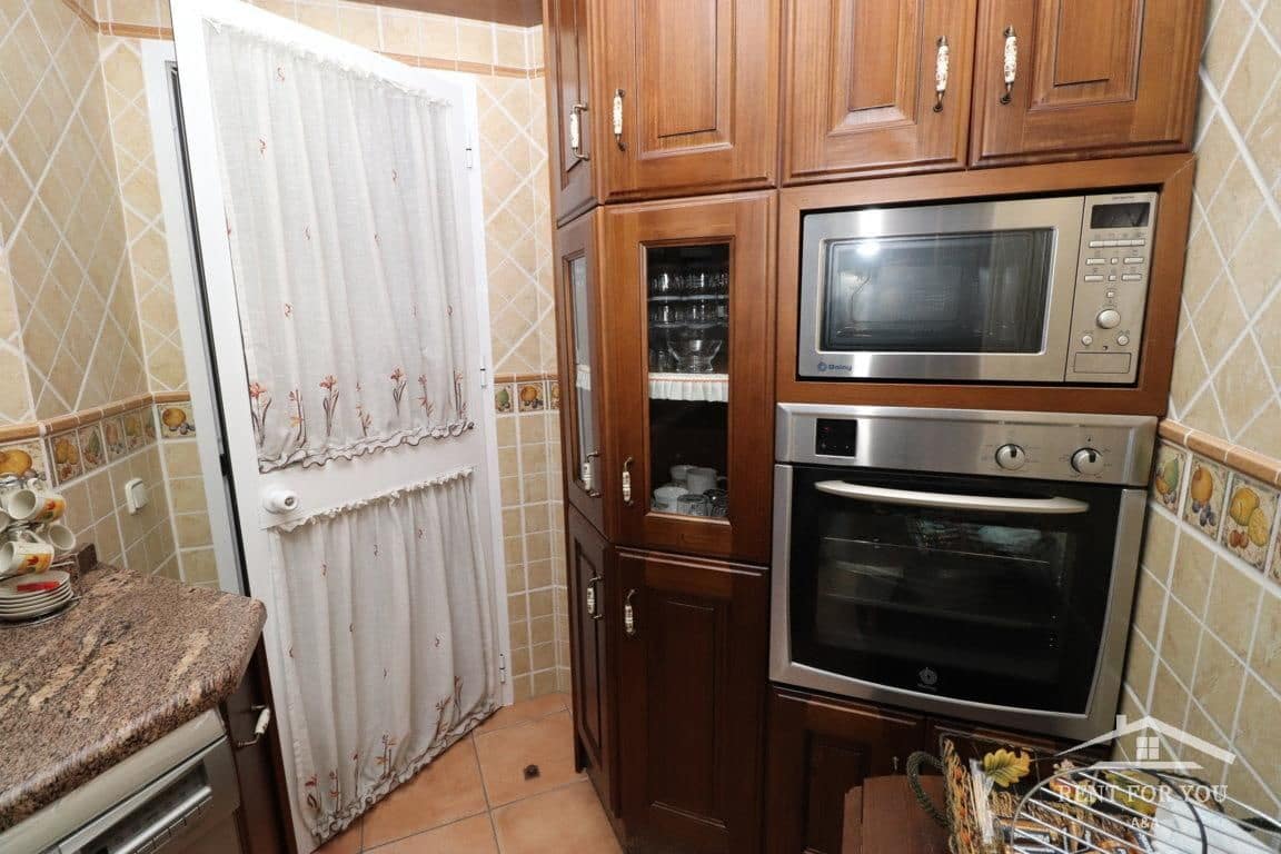 4 soverom Leilighet til leie i Cartama med garasje - € 1 000 (Ref: 7455691)