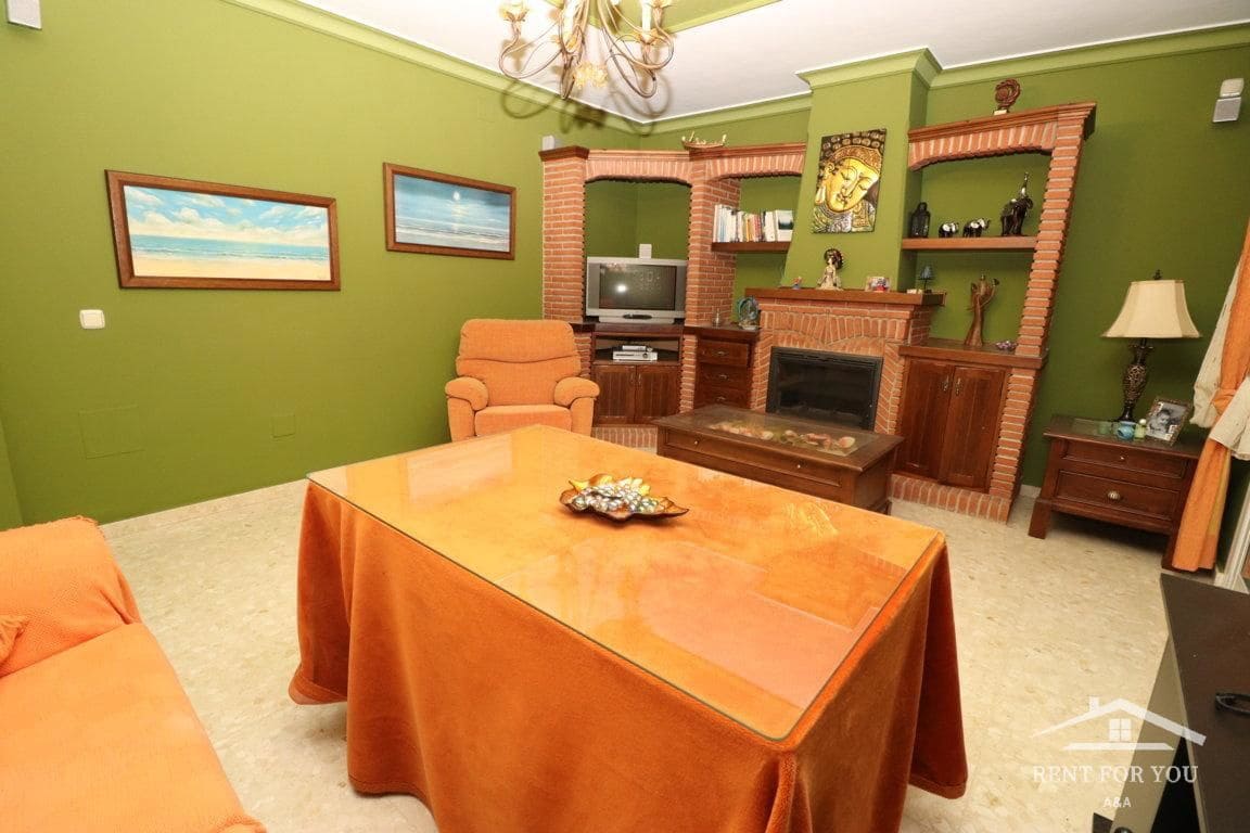 4 soverom Leilighet til leie i Cartama med garasje - € 1 000 (Ref: 7455691)