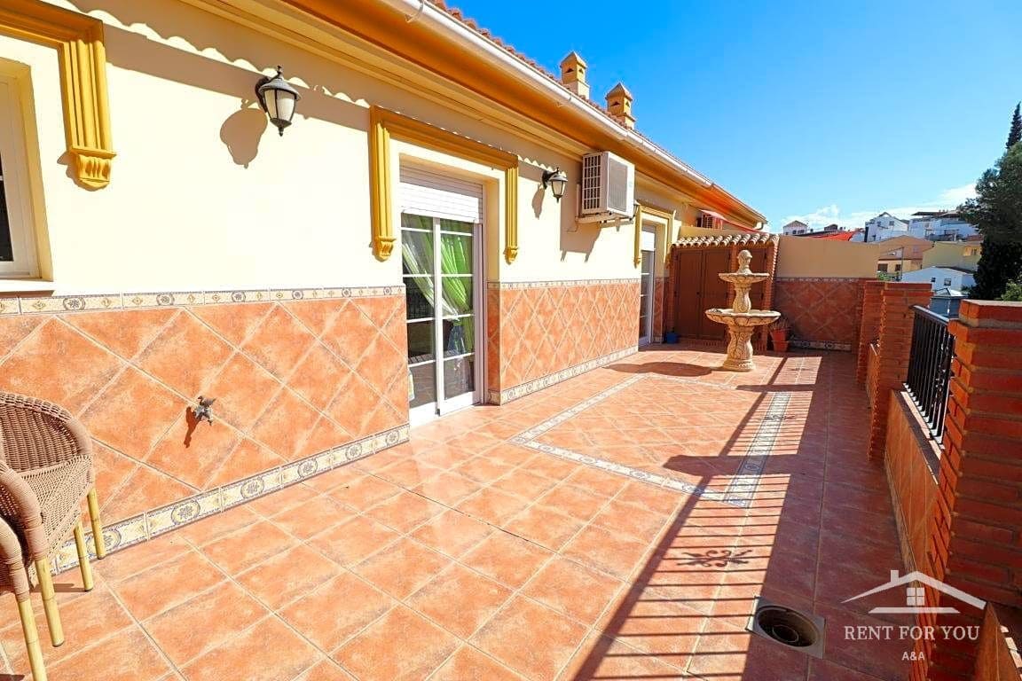 4 soverom Leilighet til leie i Cartama med garasje - € 1 000 (Ref: 7455691)