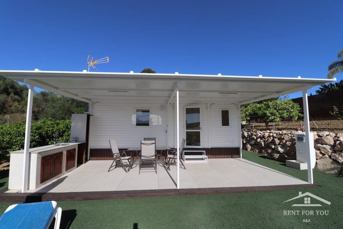 2 bedroom Villa for rent in Alhaurin el Grande with pool - € 750 (Ref: 7495890)