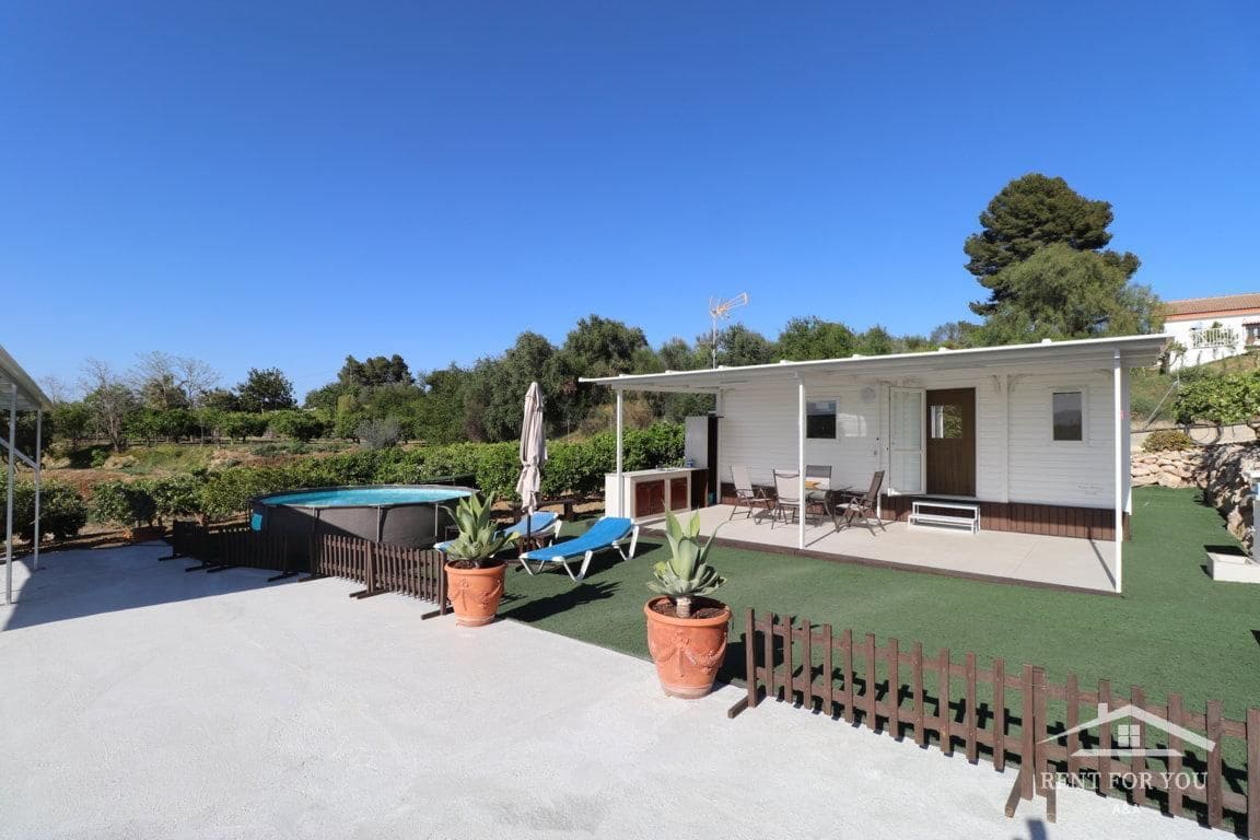 2 bedroom Villa for rent in Alhaurin el Grande with pool - € 750 (Ref: 7495890)