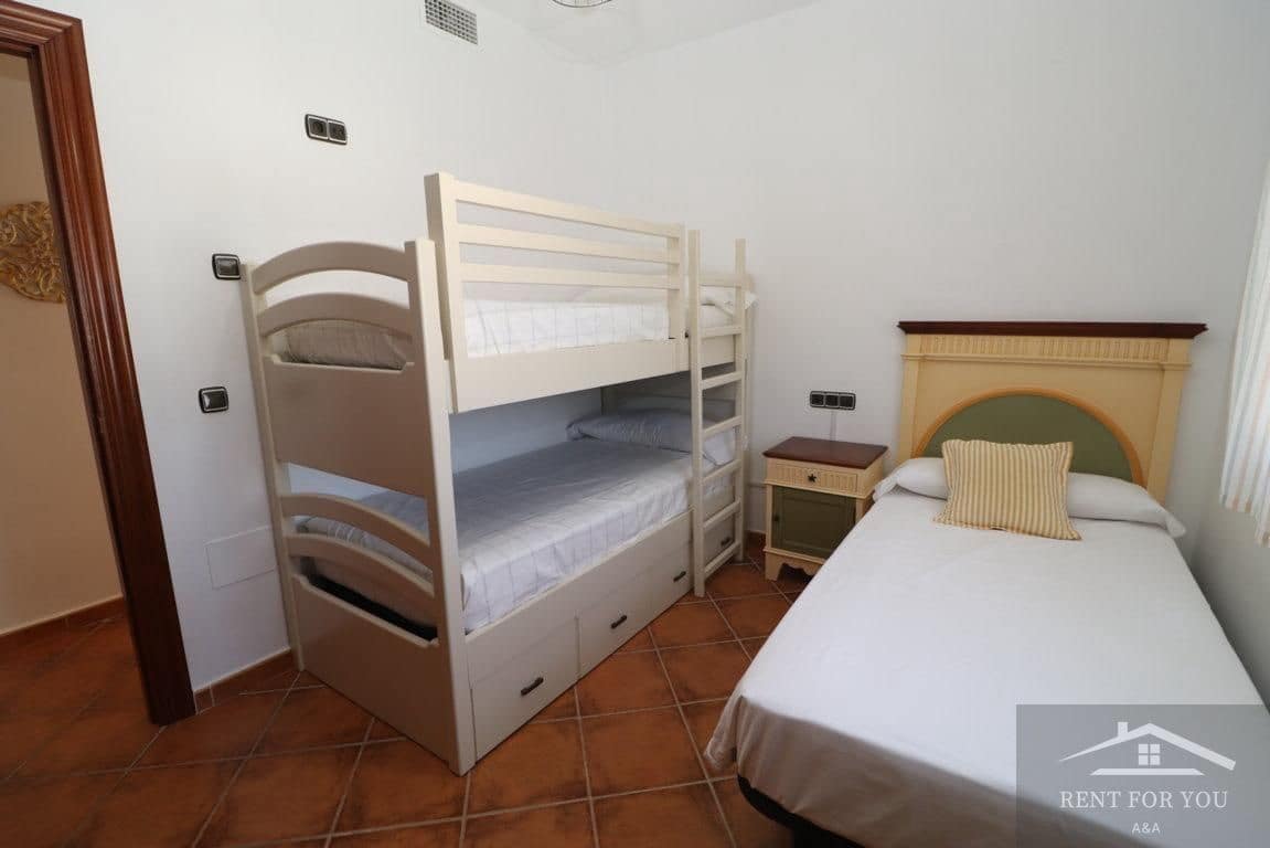 4 soveværelse Villa til leje i Alhaurin el Grande med swimmingpool - € 2.700 (Ref: 7507207)