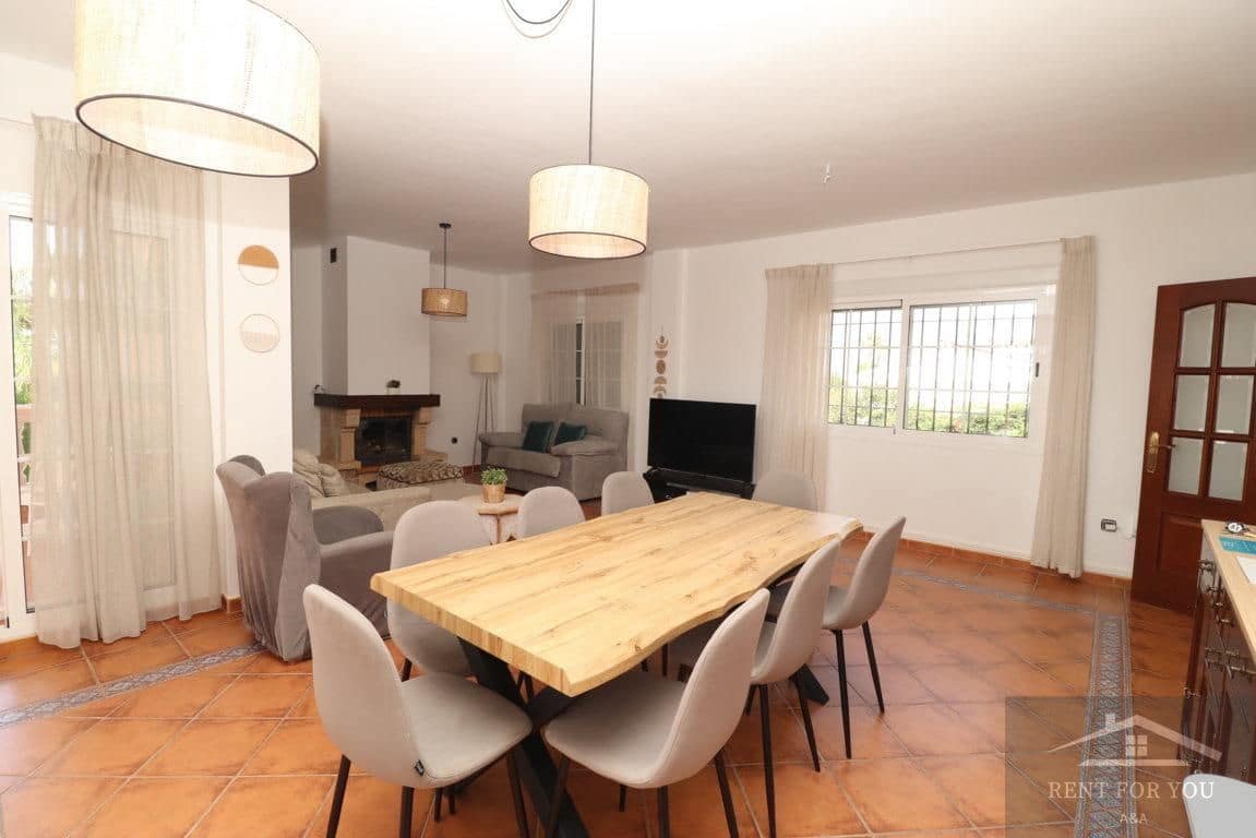 4 soveværelse Villa til leje i Alhaurin el Grande med swimmingpool - € 2.700 (Ref: 7507207)