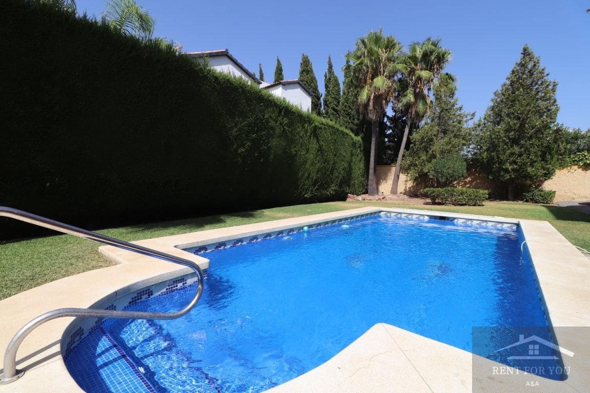 4 soveværelse Villa til leje i Alhaurin el Grande med swimmingpool - € 2.700 (Ref: 7507207)