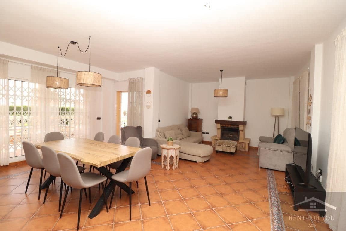 4 soveværelse Villa til leje i Alhaurin el Grande med swimmingpool - € 2.700 (Ref: 7507207)