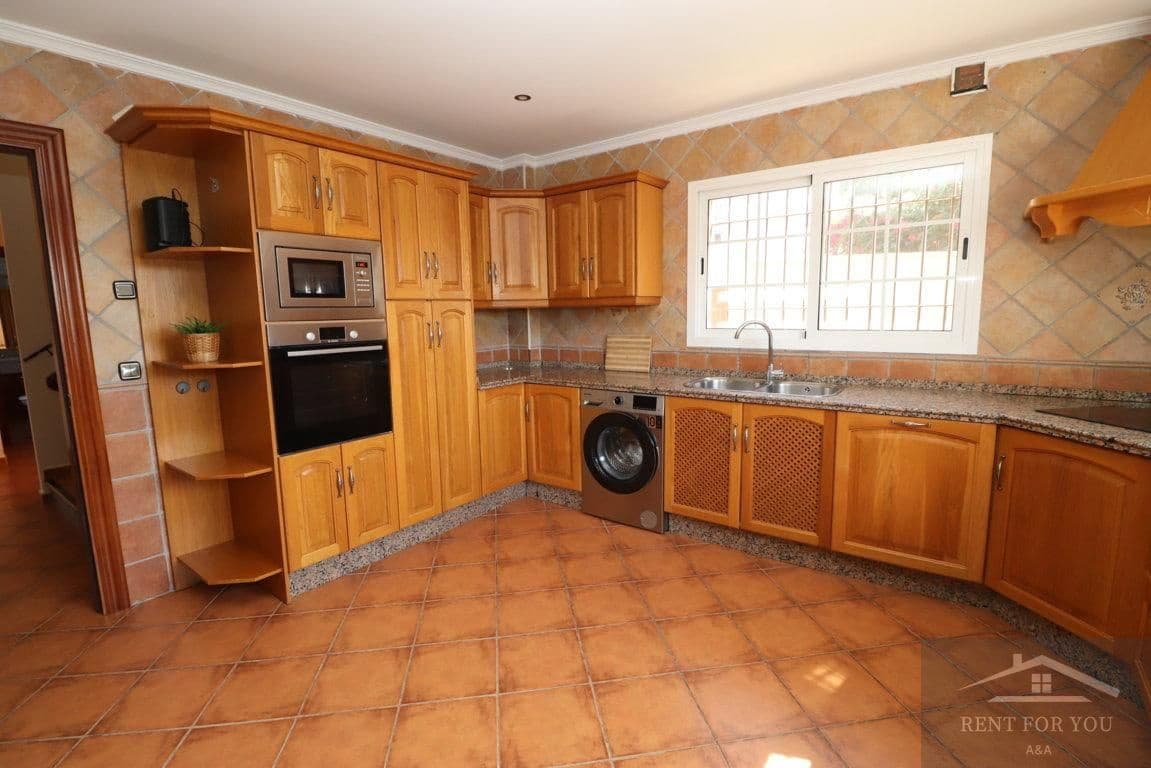 4 soveværelse Villa til leje i Alhaurin el Grande med swimmingpool - € 2.700 (Ref: 7507207)