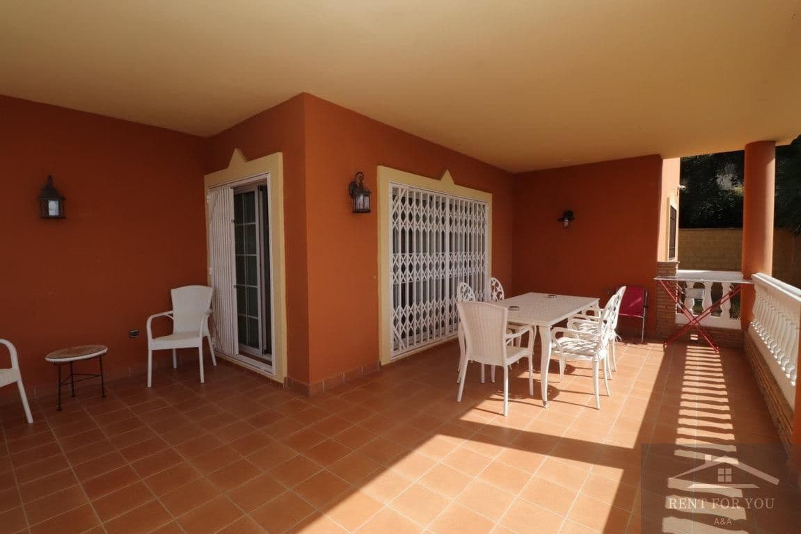 4 soveværelse Villa til leje i Alhaurin el Grande med swimmingpool - € 2.700 (Ref: 7507207)