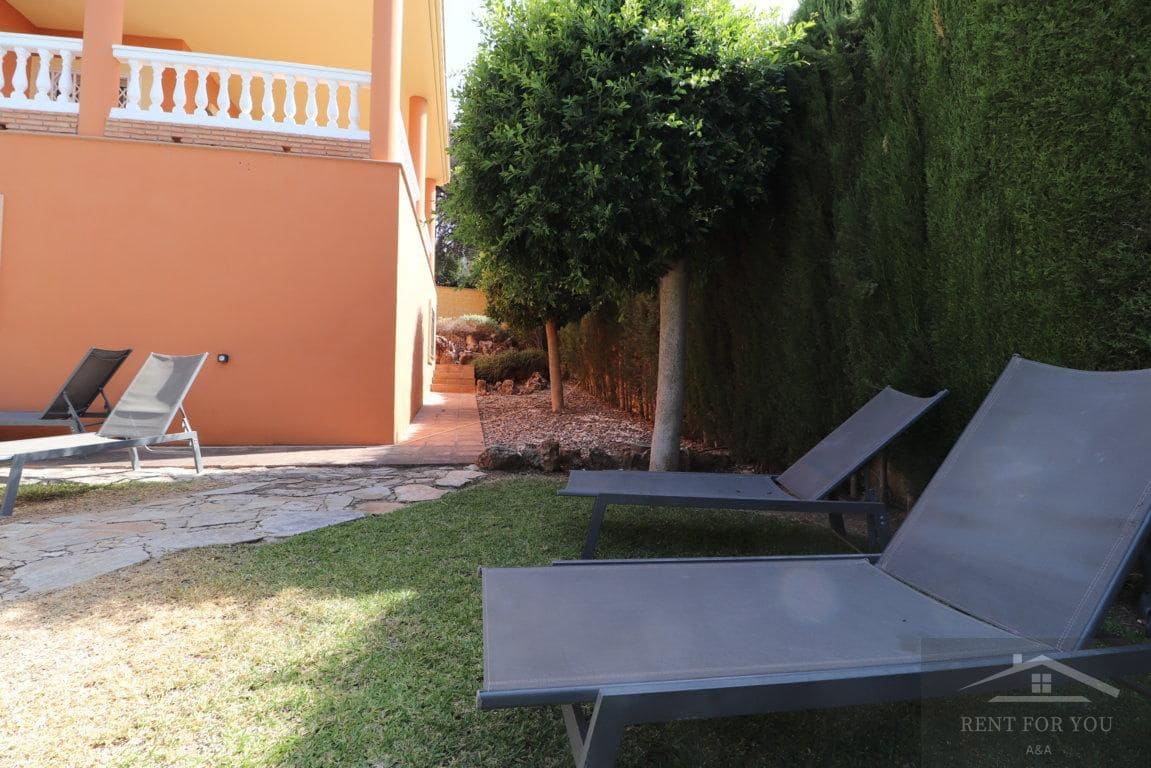 4 soveværelse Villa til leje i Alhaurin el Grande med swimmingpool - € 2.700 (Ref: 7507207)