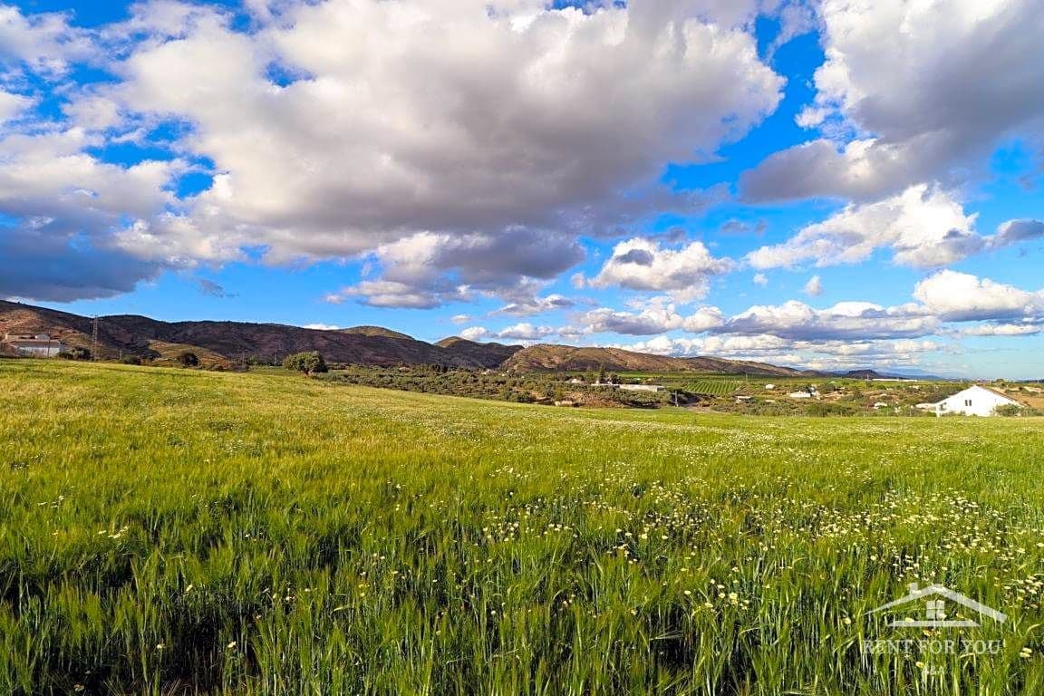 Grunde uden byggetilladelser til salg i Alhaurin de la Torre - € 240.000 (Ref: 7522865)