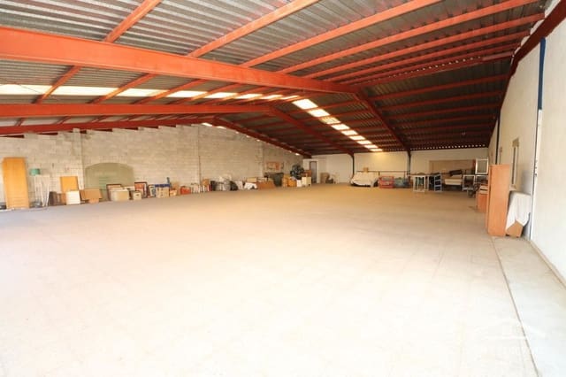 1 makuuhuone Kaupallinen vuokrattavana paikassa Coín - 650 € (Ref: 7717076)