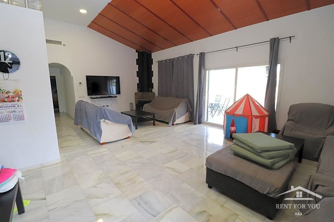 3 soveværelse Villa til leje i Alhaurin el Grande med swimmingpool - € 1.800 (Ref: 7741051)