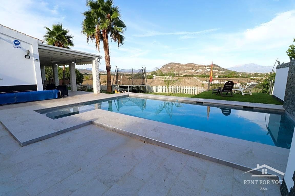 3 soveværelse Villa til leje i Alhaurin el Grande med swimmingpool - € 1.800 (Ref: 7741051)