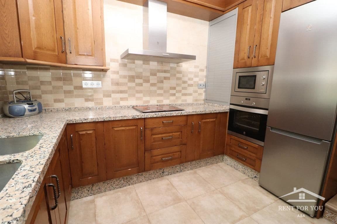 2 bedroom Villa for rent in Alhaurin el Grande - € 900 (Ref: 7742642)