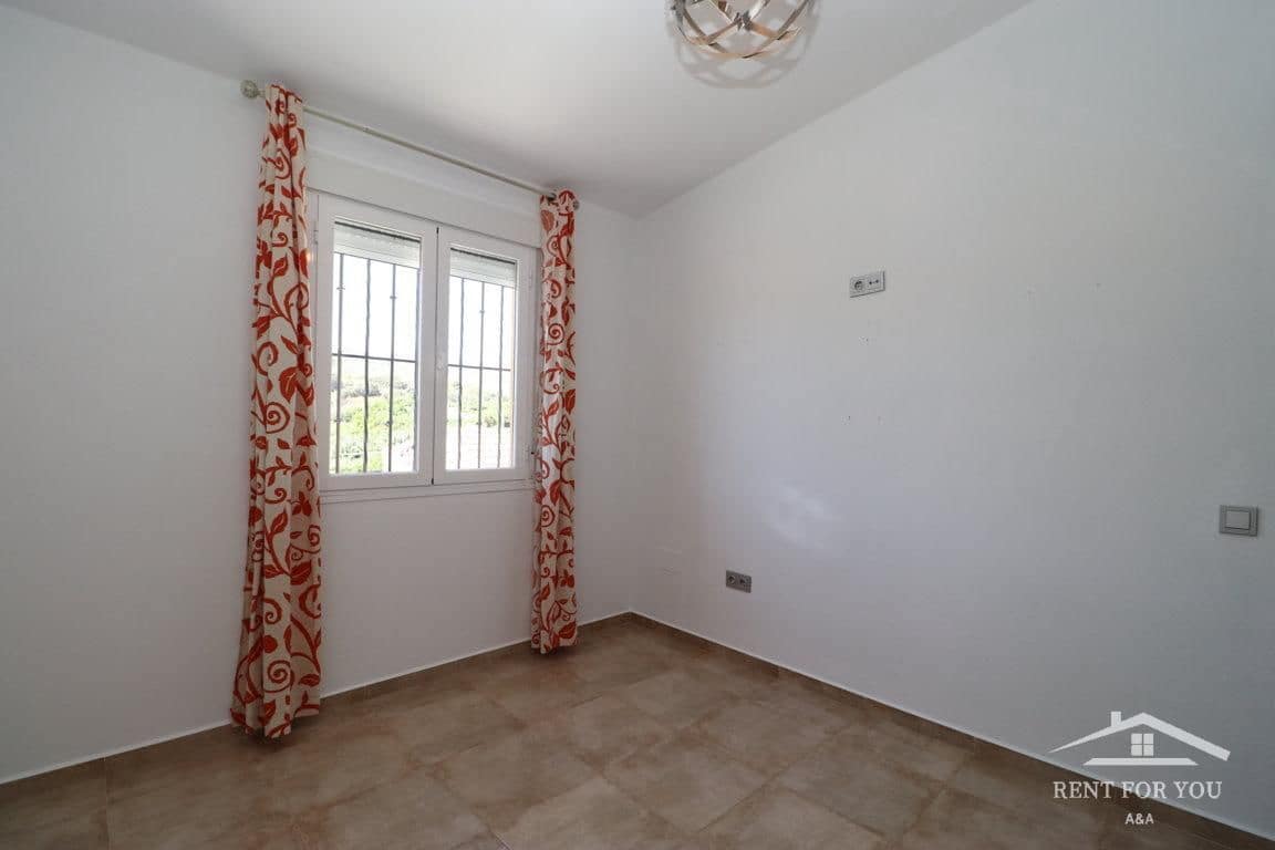 2 bedroom Villa for rent in Alhaurin el Grande - € 900 (Ref: 7742642)