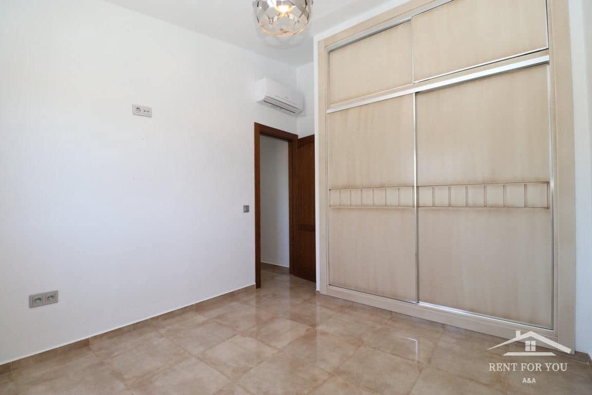 2 bedroom Villa for rent in Alhaurin el Grande - € 900 (Ref: 7742642)