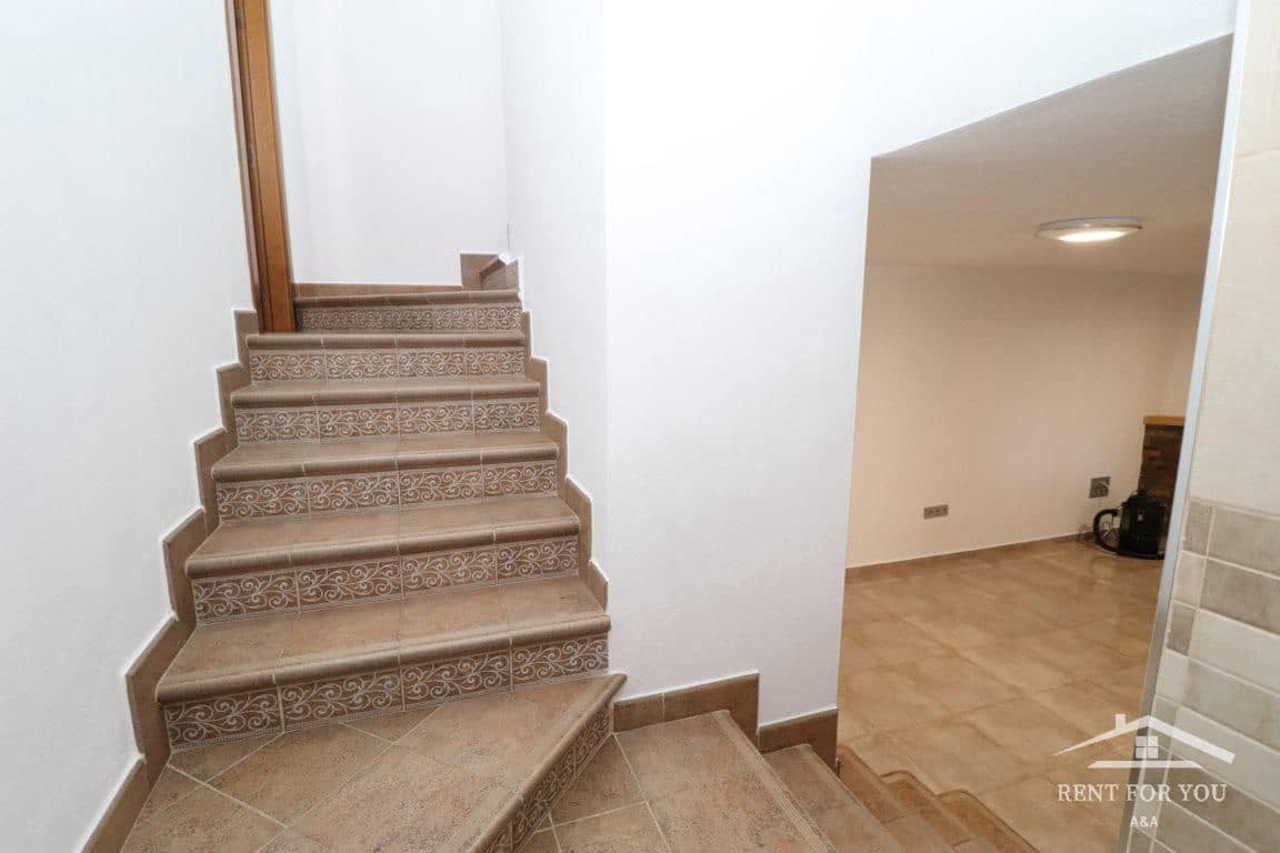 2 bedroom Villa for rent in Alhaurin el Grande - € 900 (Ref: 7742642)