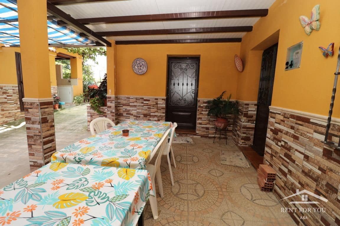 2 bedroom Villa for rent in Alhaurin el Grande - € 900 (Ref: 7742642)
