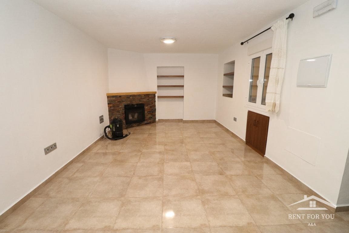 2 bedroom Villa for rent in Alhaurin el Grande - € 900 (Ref: 7742642)