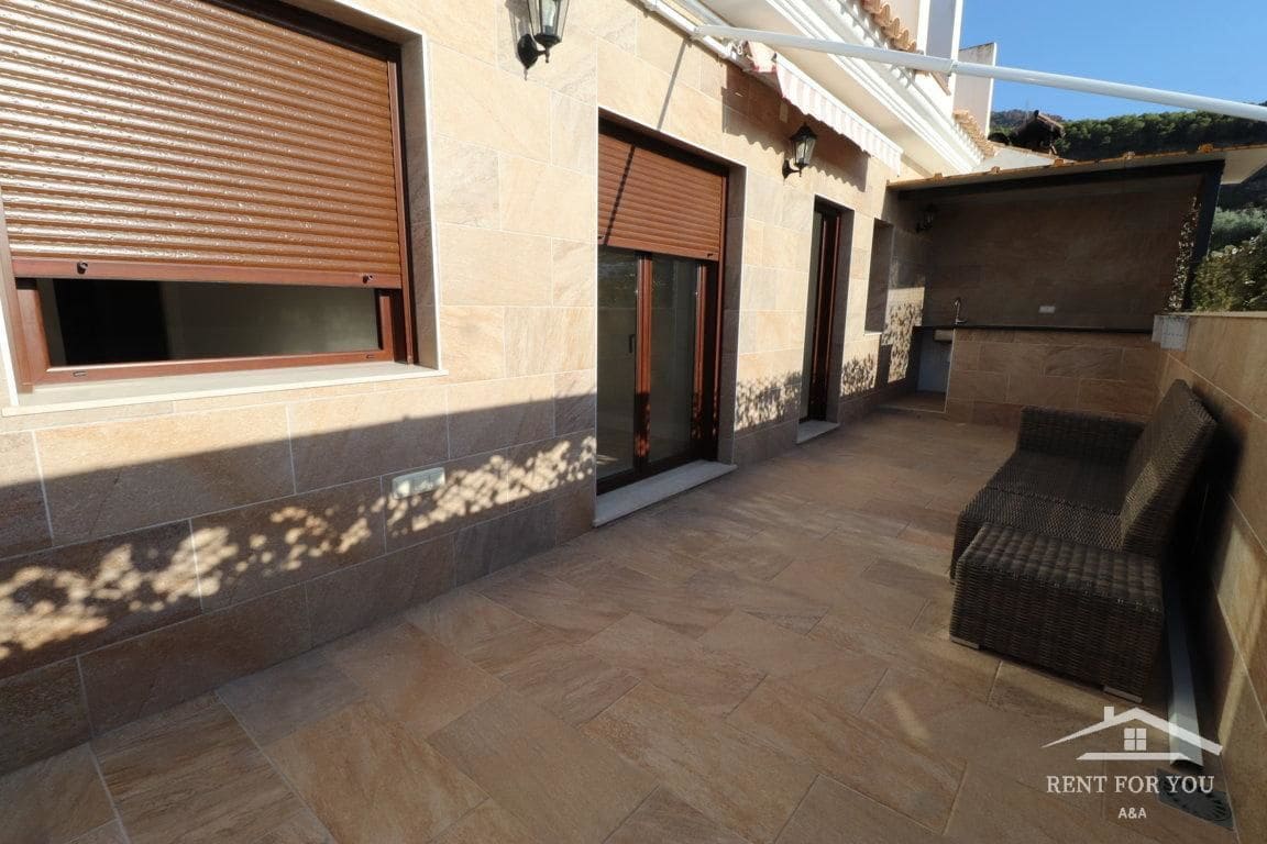 3 bedroom Villa for rent in Alhaurin el Grande - € 1,400 (Ref: 7778028)