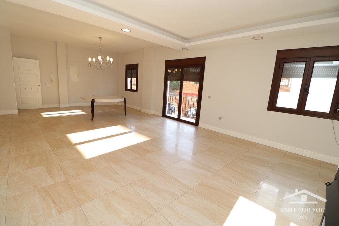 3 bedroom Villa for rent in Alhaurin el Grande - € 1,400 (Ref: 7778028)