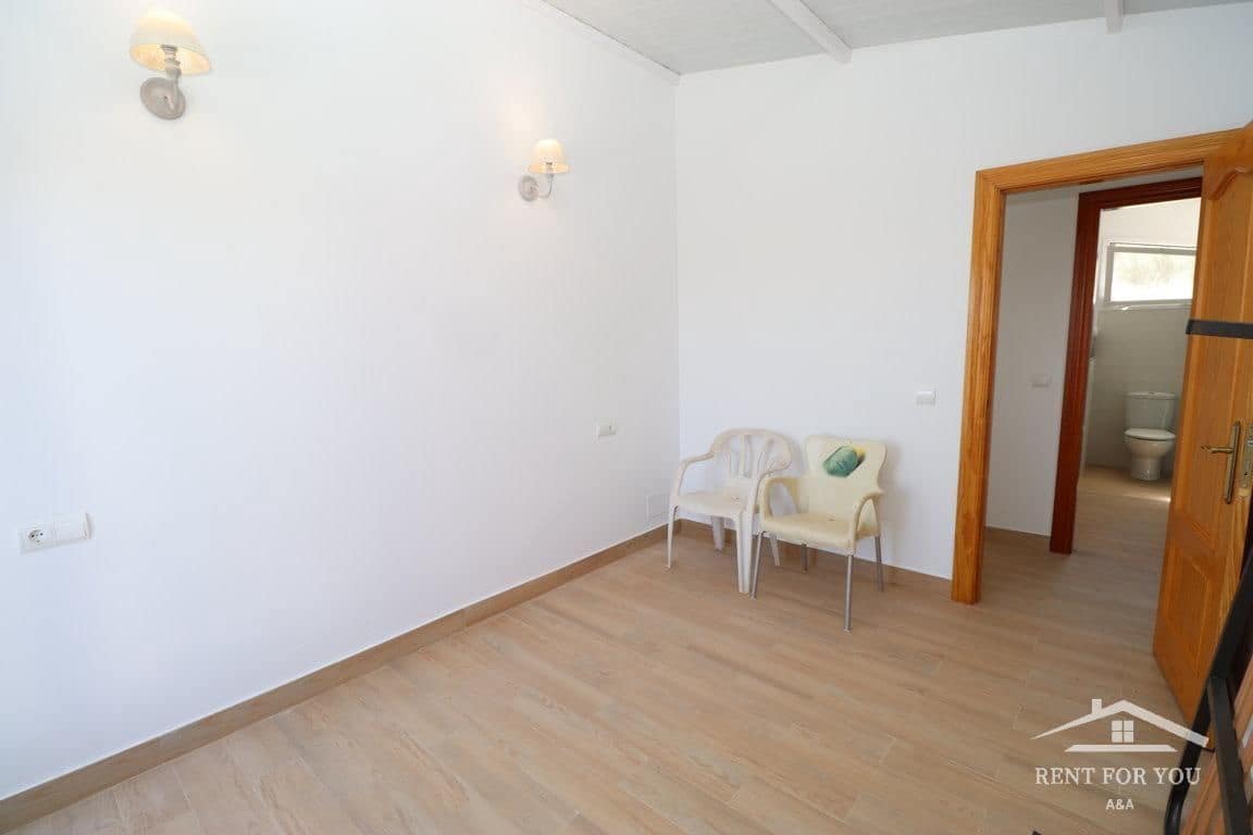 3 makuuhuone Huvila vuokrattavana paikassa Alhaurin el Grande mukana 
autotalli - 1 100 € (Ref: 7806962)