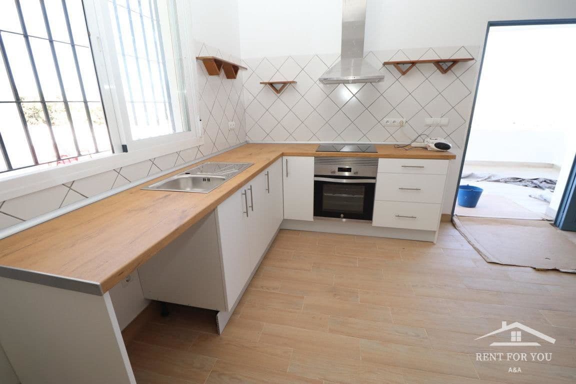 3 makuuhuone Huvila vuokrattavana paikassa Alhaurin el Grande mukana 
autotalli - 1 100 € (Ref: 7806962)