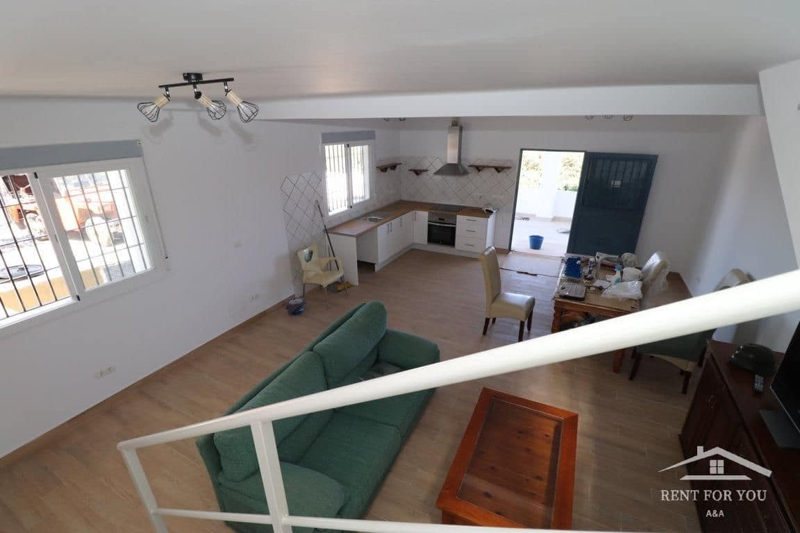 3 makuuhuone Huvila vuokrattavana paikassa Alhaurin el Grande mukana 
autotalli - 1 100 € (Ref: 7806962)