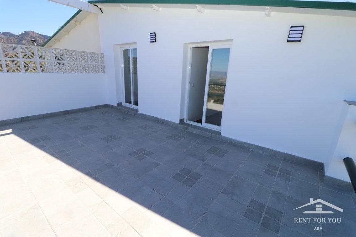 3 makuuhuone Huvila vuokrattavana paikassa Alhaurin el Grande mukana 
autotalli - 1 100 € (Ref: 7806962)