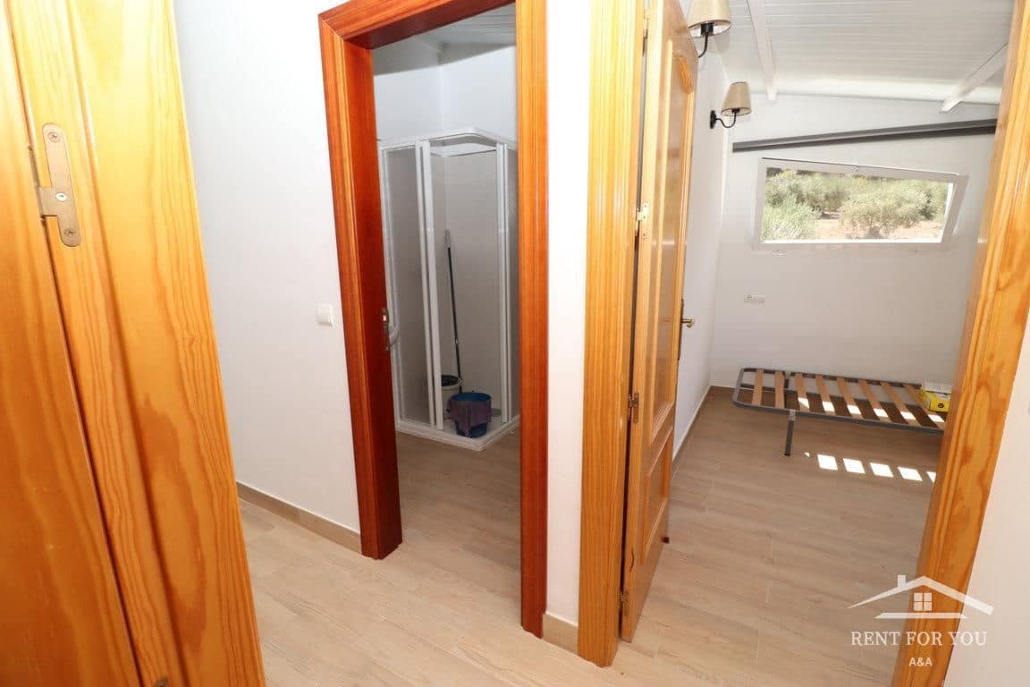 3 makuuhuone Huvila vuokrattavana paikassa Alhaurin el Grande mukana 
autotalli - 1 100 € (Ref: 7806962)