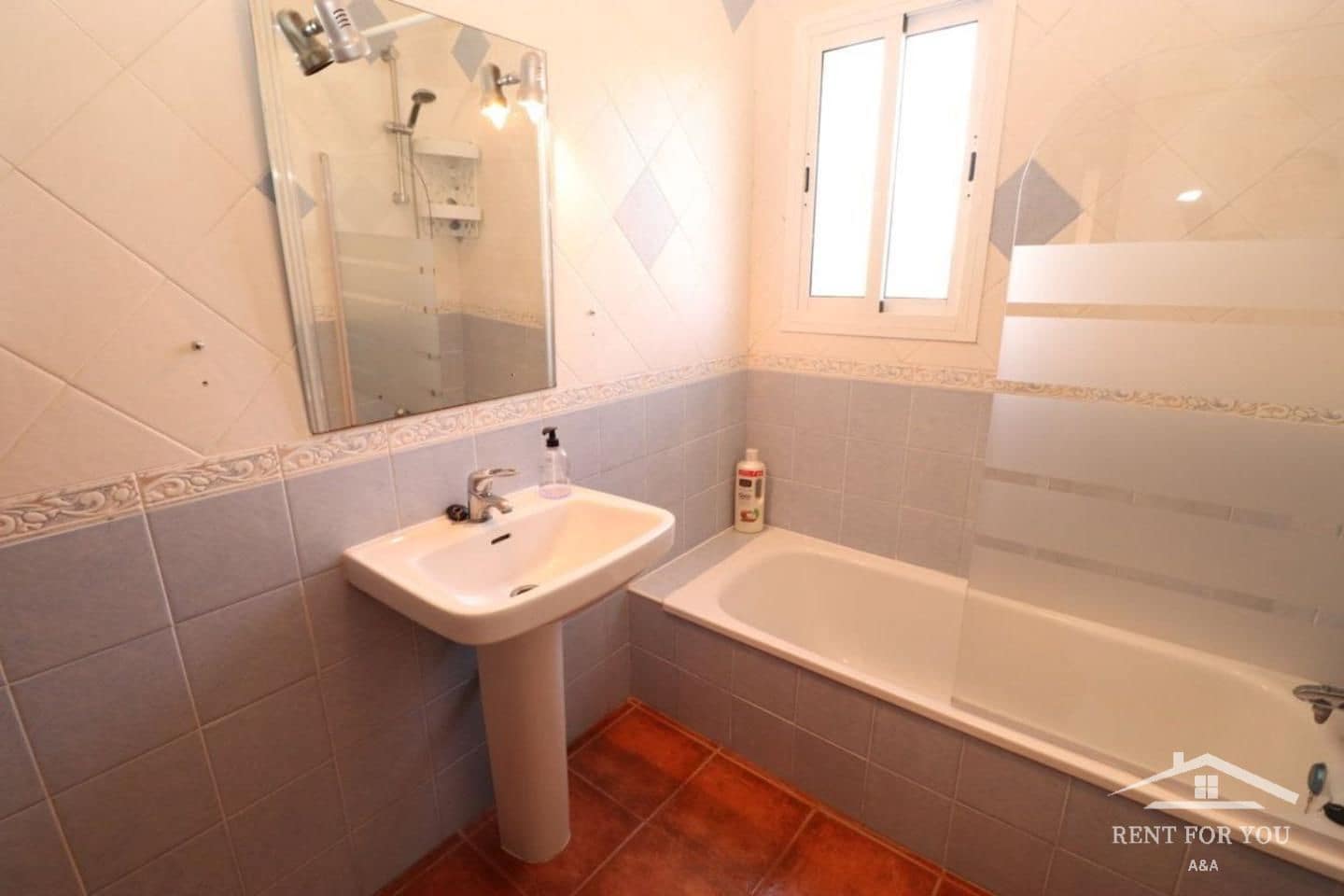 3 bedroom Villa for rent in Alhaurin el Grande with pool garage - € 1,500 (Ref: 7820297)