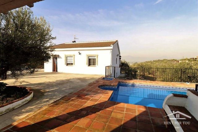 3 bedroom Villa for rent in Alhaurín el Grande with pool garage - € 1,500 (Ref: 7820297)