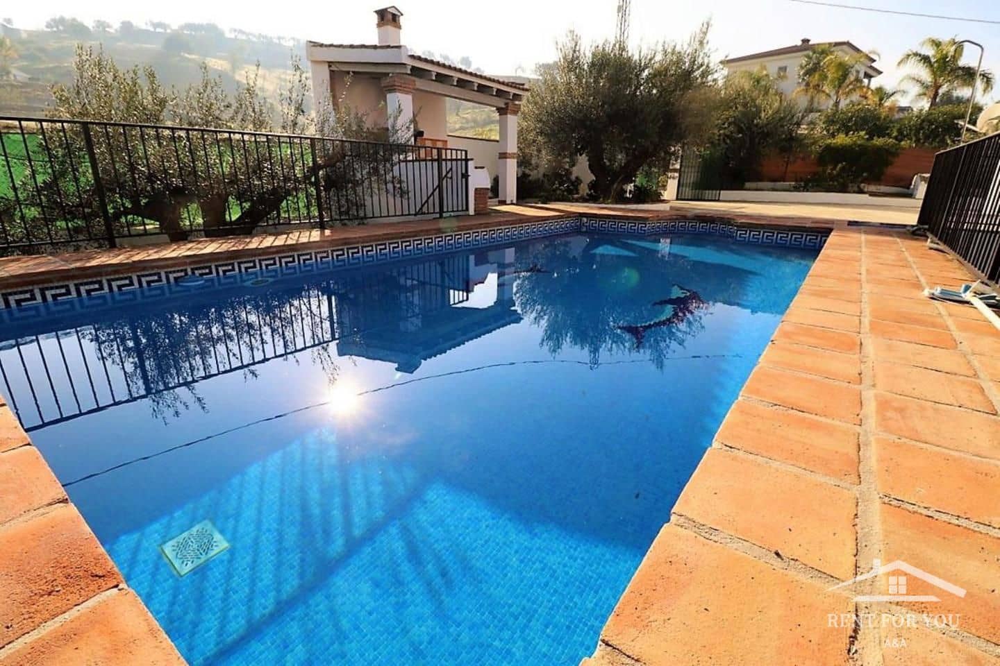 3 bedroom Villa for rent in Alhaurin el Grande with pool garage - € 1,500 (Ref: 7820297)