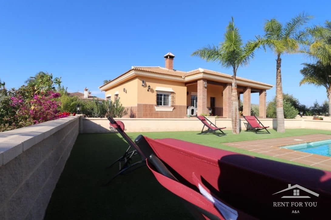 3 bedroom Villa for rent in Alhaurin el Grande with pool garage - € 2,100 (Ref: 7836230)