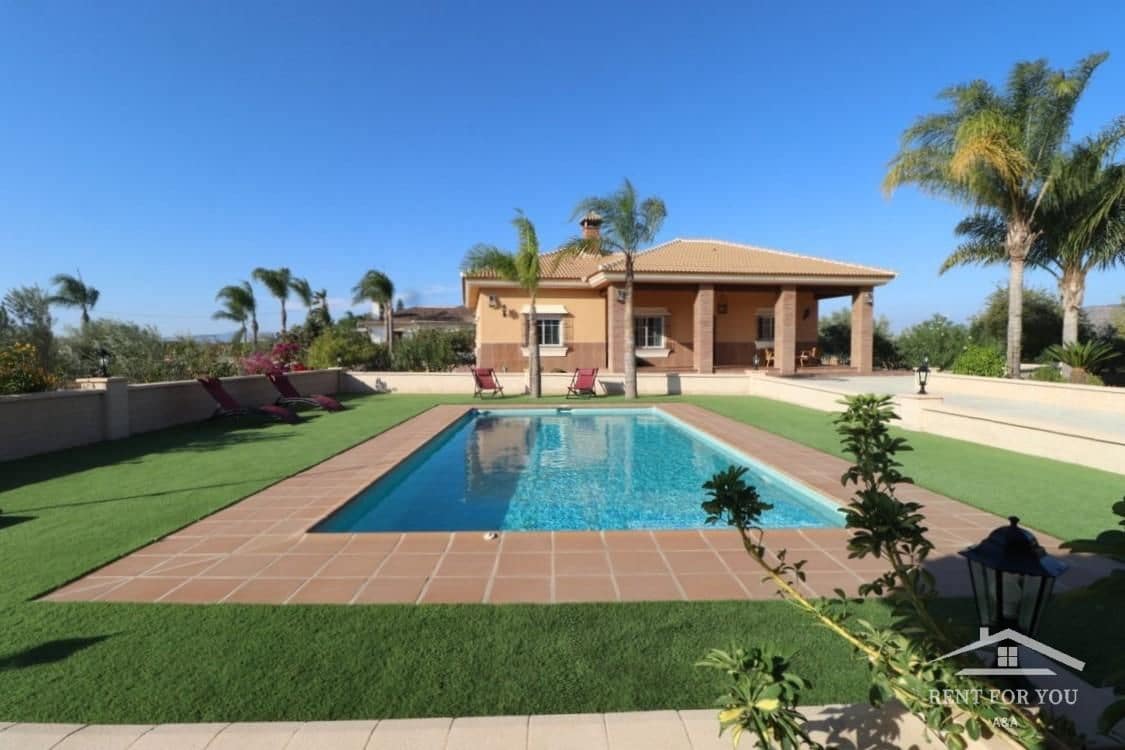 3 bedroom Villa for rent in Alhaurin el Grande with pool garage - € 2,100 (Ref: 7836230)