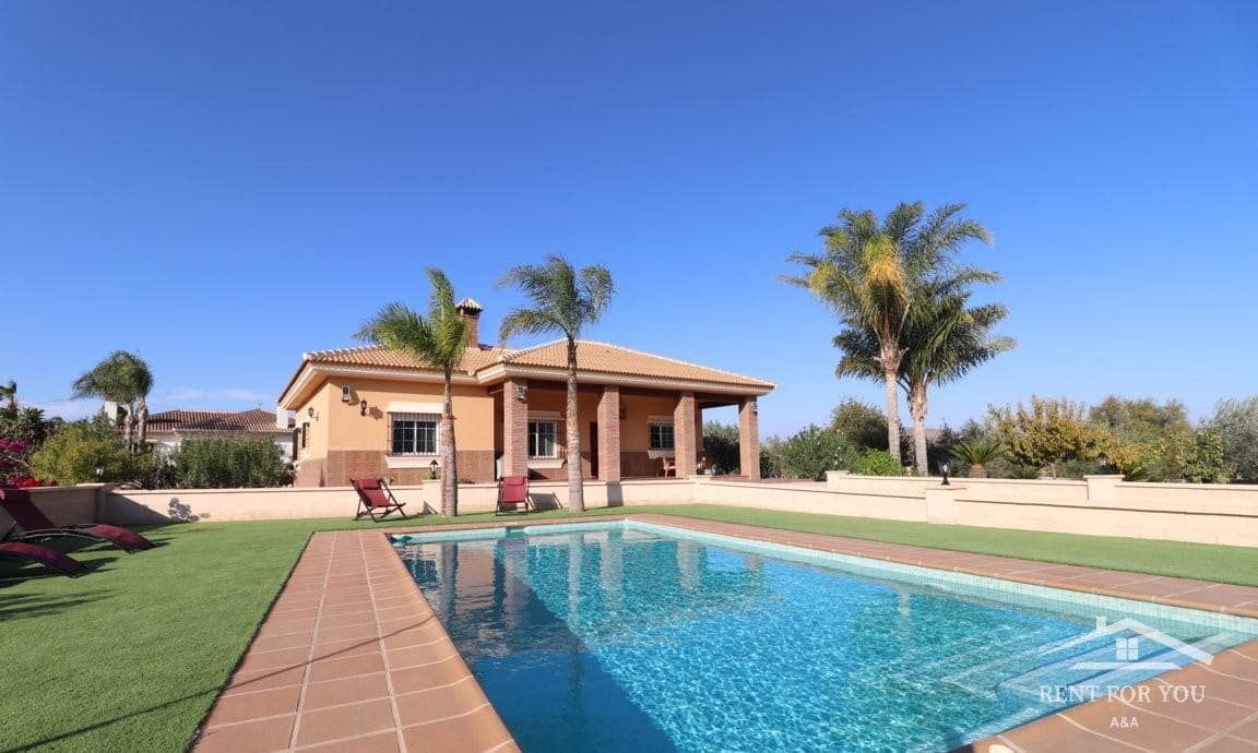 3 bedroom Villa for rent in Alhaurin el Grande with pool garage - € 2,100 (Ref: 7836230)
