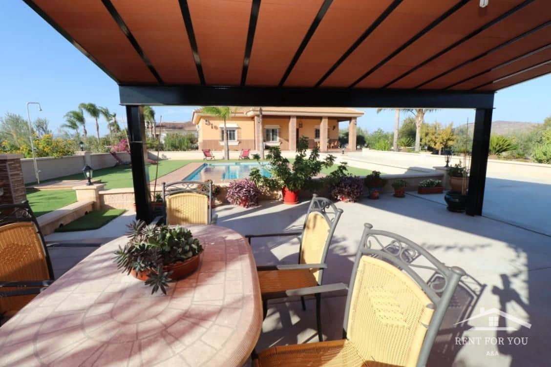 3 bedroom Villa for rent in Alhaurin el Grande with pool garage - € 2,100 (Ref: 7836230)