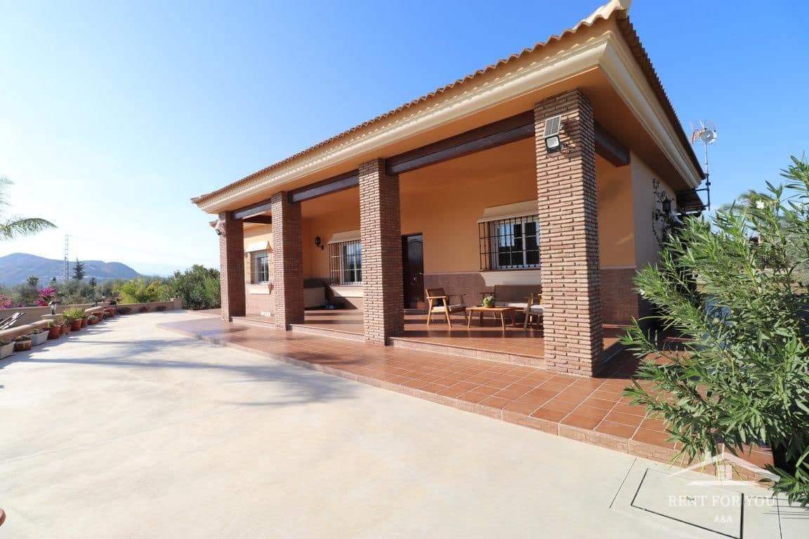 3 bedroom Villa for rent in Alhaurin el Grande with pool garage - € 2,100 (Ref: 7836230)