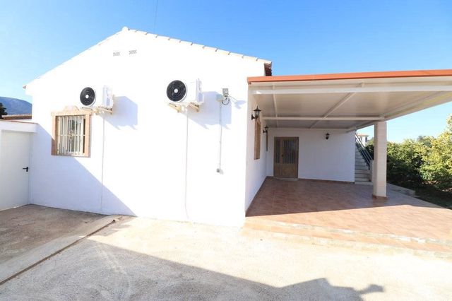 3 Zimmer Villa zu vermieten in Alhaurín el Grande mit Pool Garage - 1.300 € (Ref: 7883001)