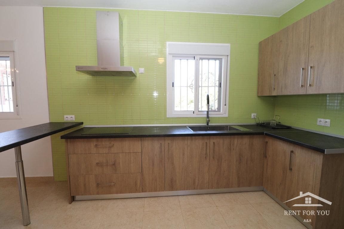 3 bedroom Villa for rent in Alhaurin el Grande with pool garage - € 1,300 (Ref: 7883001)