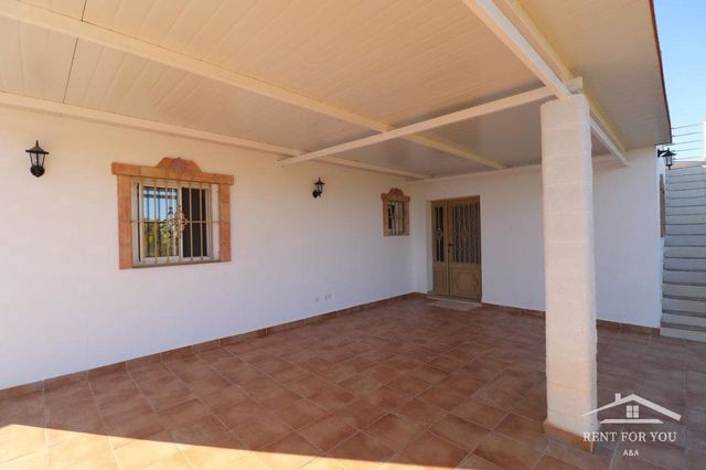 3 Zimmer Villa zu vermieten in Alhaurín el Grande mit Pool Garage - 1.300 € (Ref: 7883001)