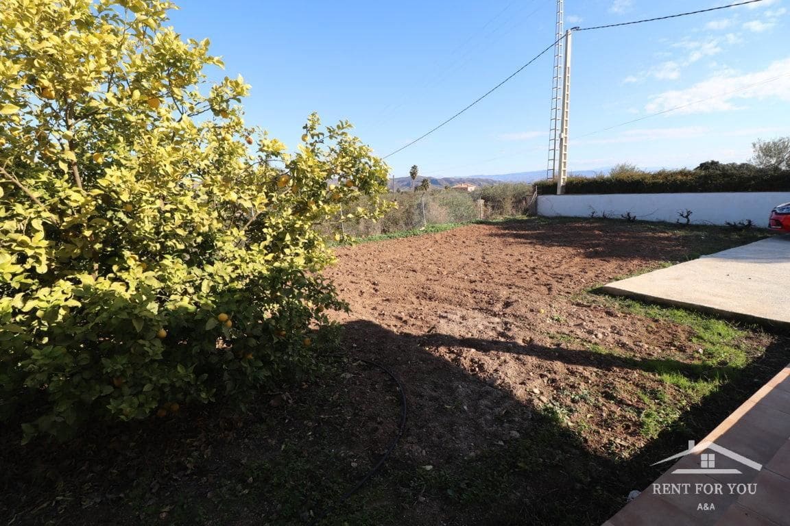 3 bedroom Villa for rent in Alhaurin el Grande with pool garage - € 1,300 (Ref: 7883001)