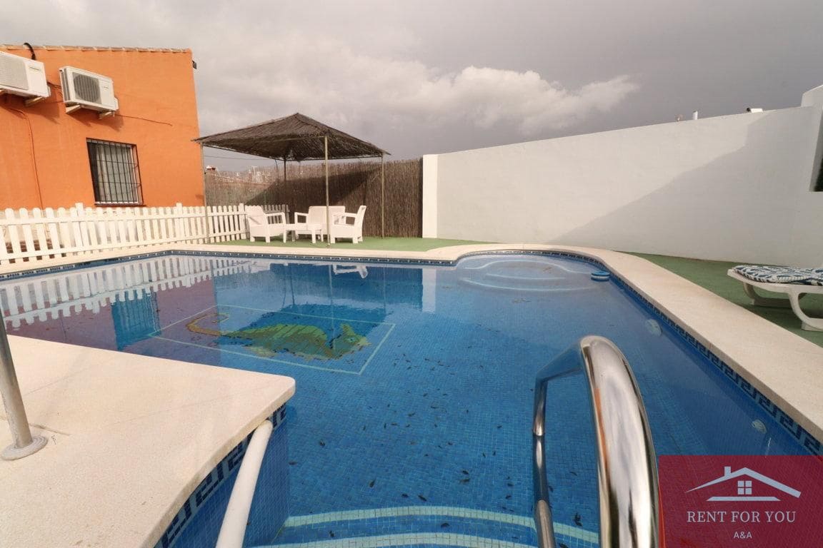 2 bedroom Villa for rent in Alhaurin el Grande with pool - € 1,600 (Ref: 7897889)