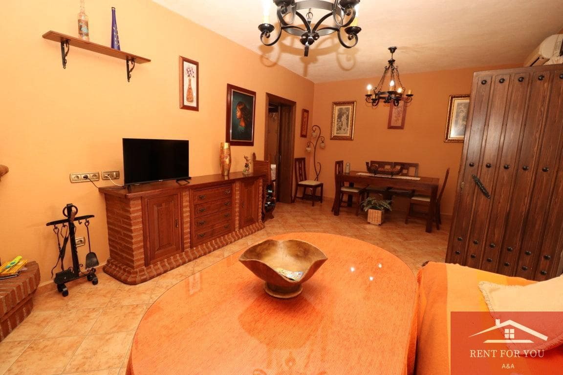 2 bedroom Villa for rent in Alhaurin el Grande with pool - € 1,600 (Ref: 7897889)
