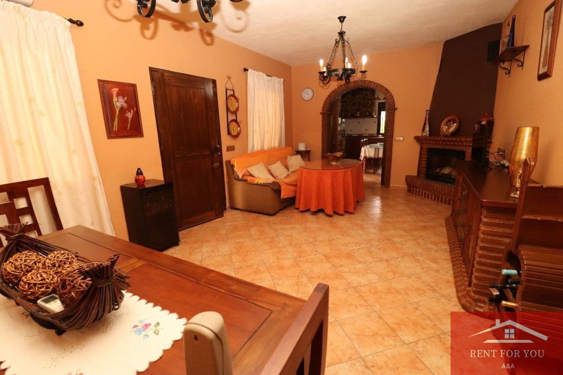 2 bedroom Villa for rent in Alhaurin el Grande with pool - € 1,600 (Ref: 7897889)