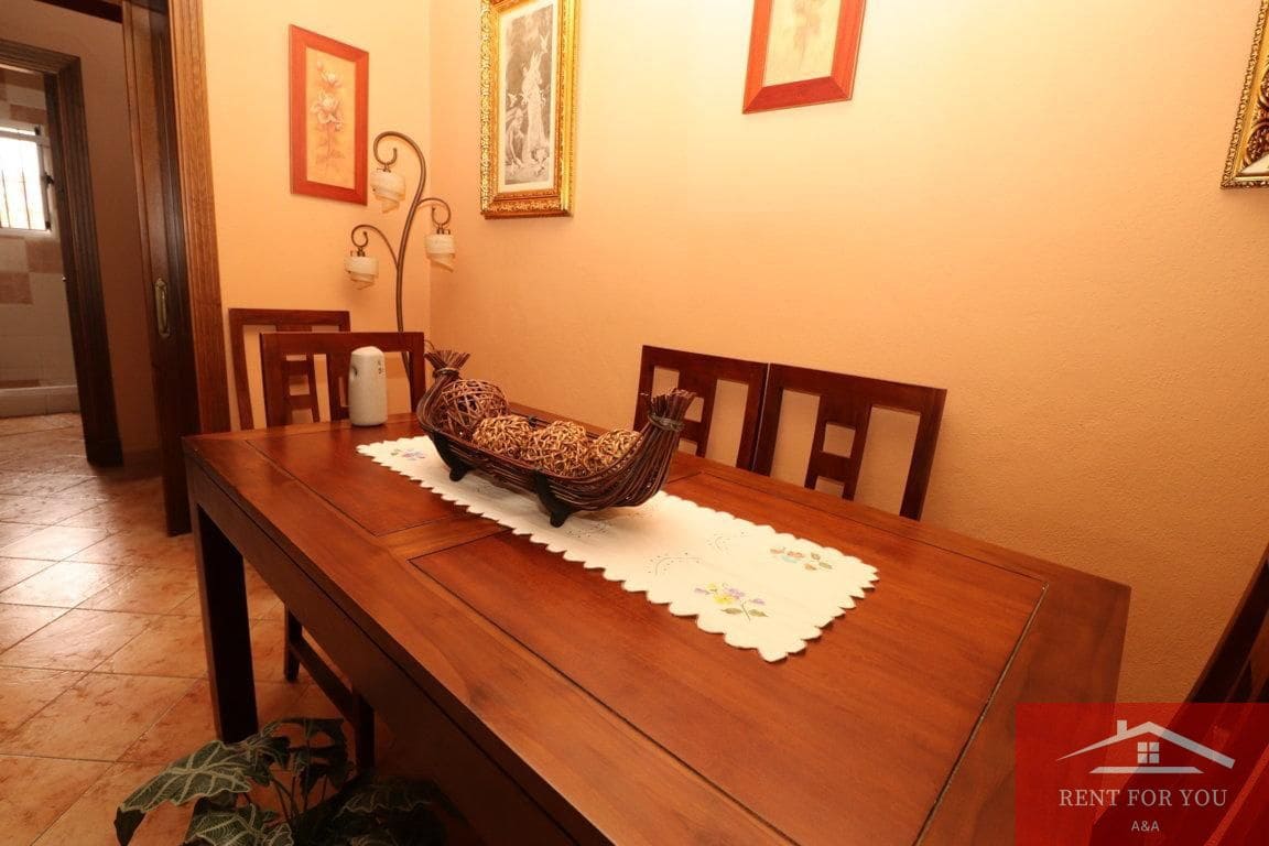 2 bedroom Villa for rent in Alhaurin el Grande with pool - € 1,600 (Ref: 7897889)